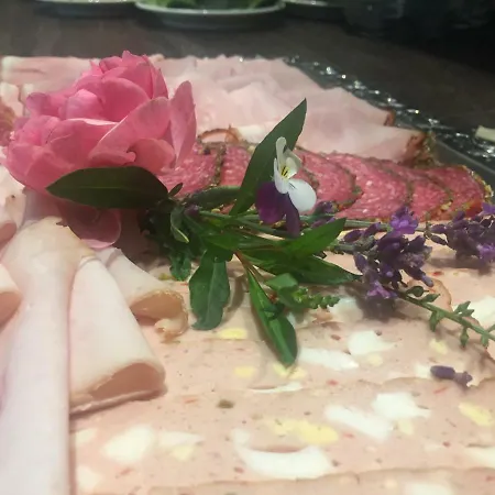 公寓 Haus Honigstal Cafe *